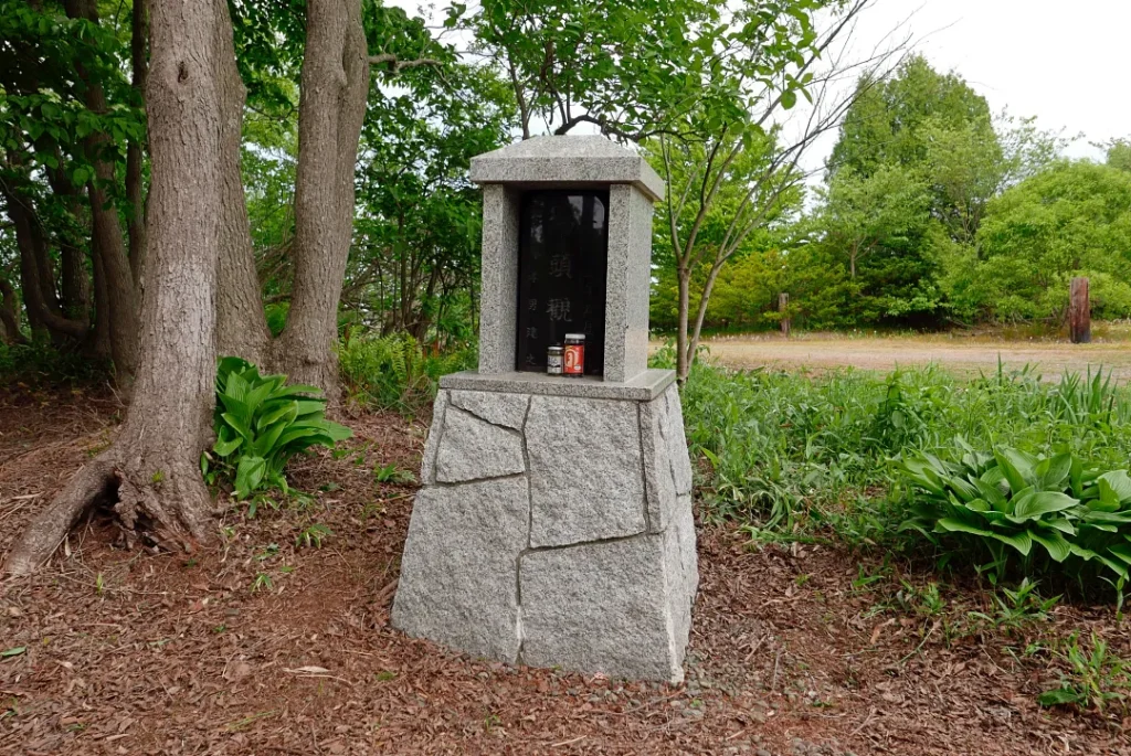 馬頭観音 祠の全景