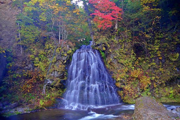 行者の滝（西興部村）