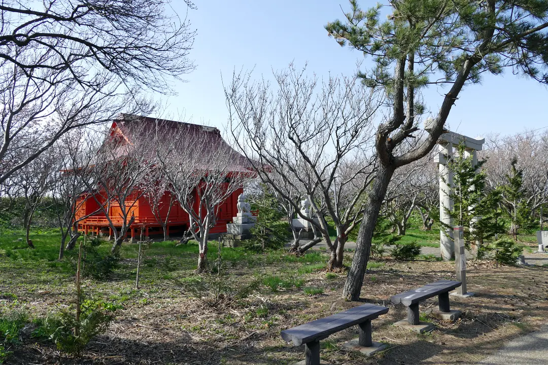 01P1140826 江差厳島神社全景