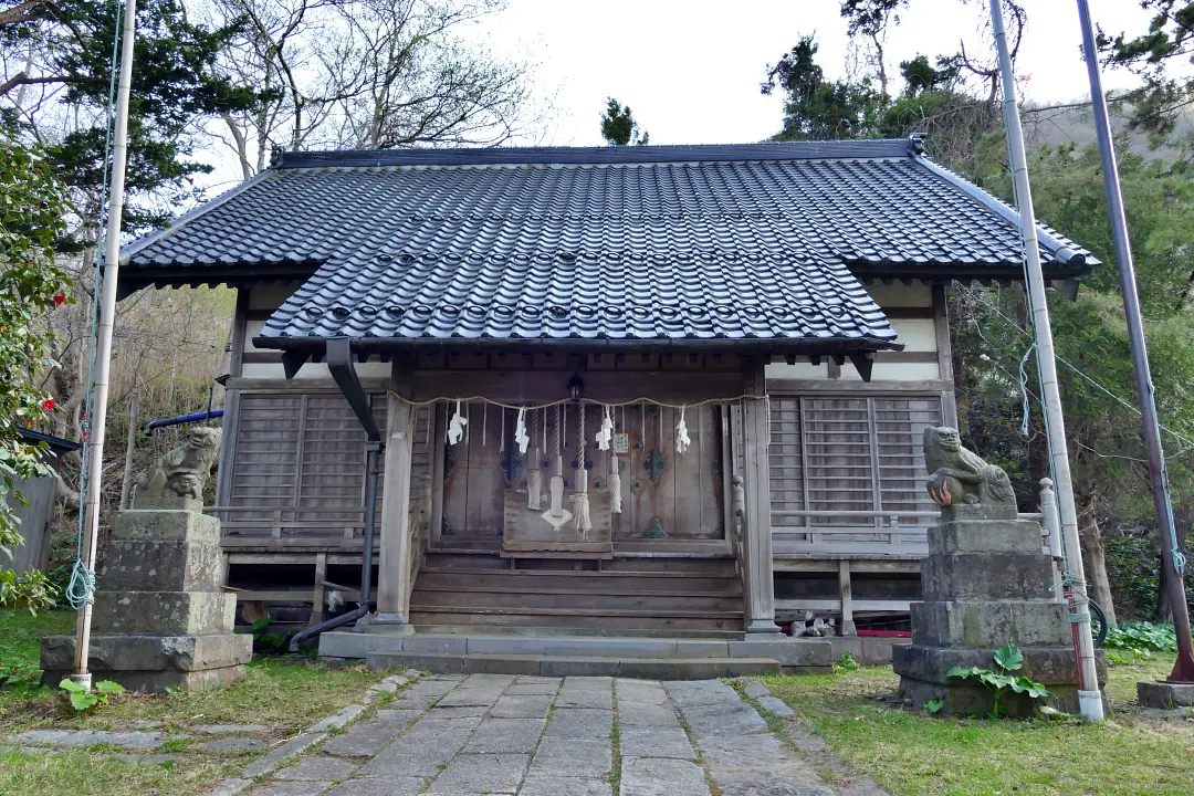住三吉神社拝殿