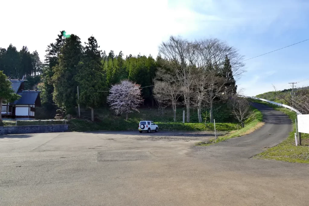 重内神社駐車場