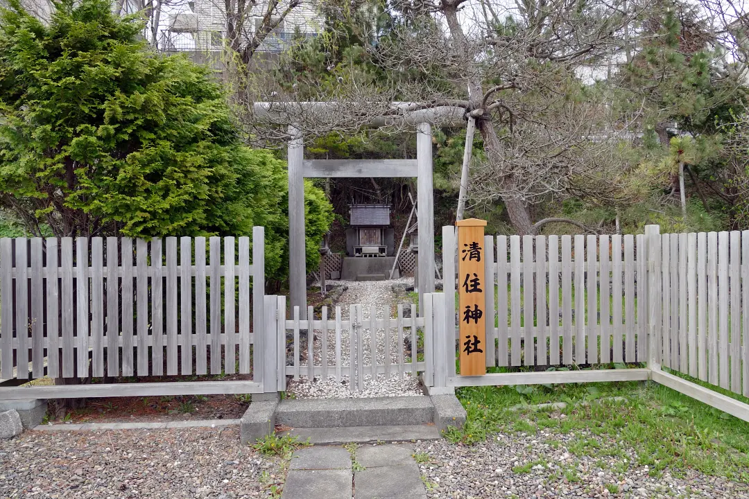 清住神社境内入り口