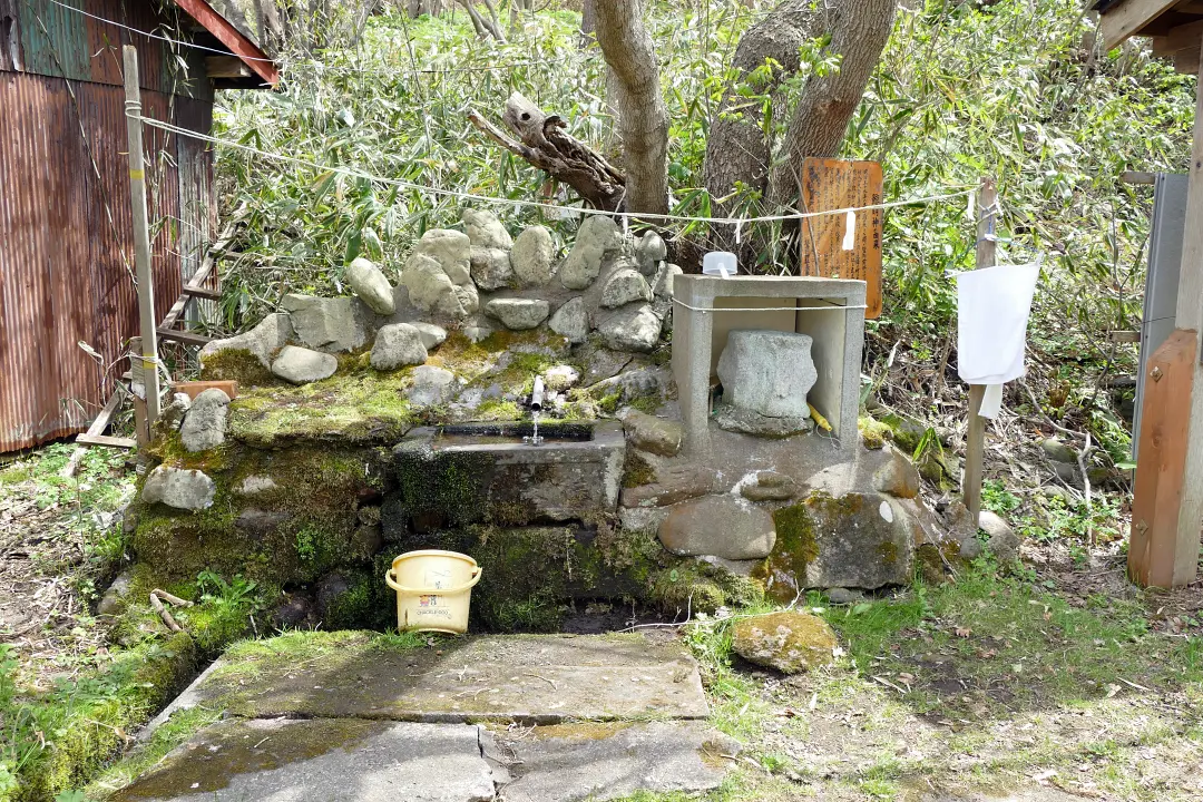06P1160262 鷲別神社手水