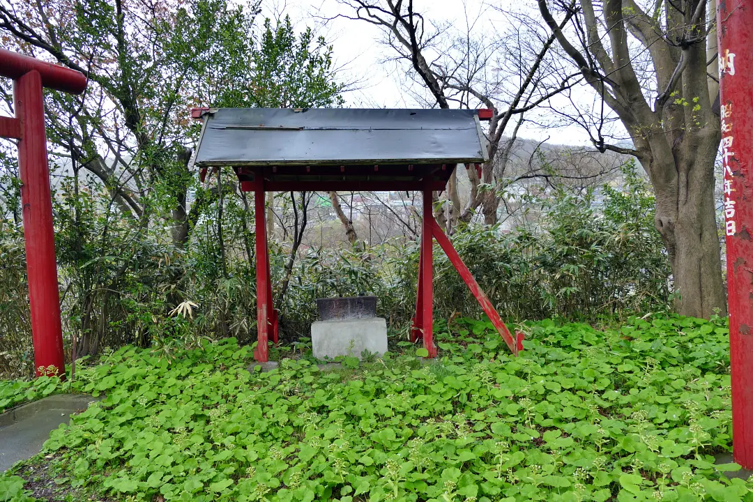 小橋内稲荷神社 手水舎
