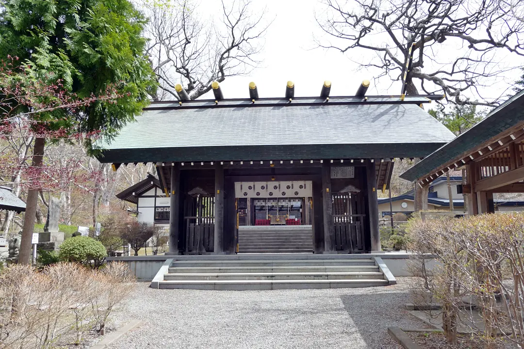 本輪西八幡神社神門