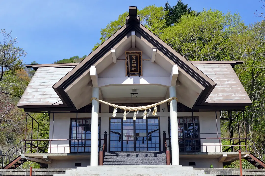 古平琴平神社社殿