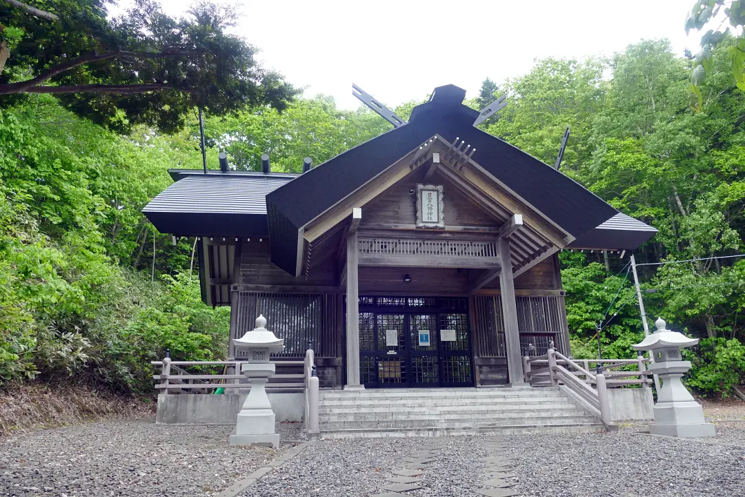豊富八幡神社 社殿