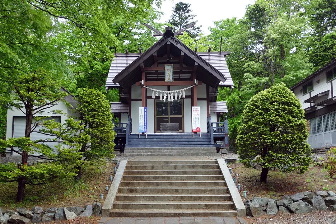 10P1180019 幌延神社 社殿