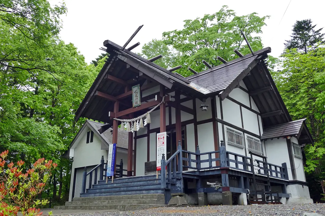 11P1180025 幌延神社 社殿全景