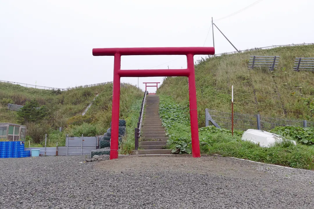 友知稲荷神社 一の鳥居