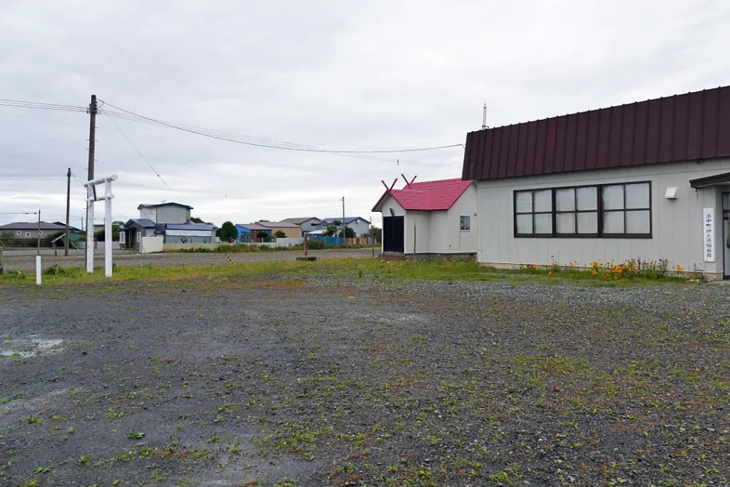 海神社と仲の浜福祉会館