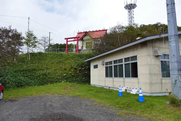 知方学神社と生活改善センター