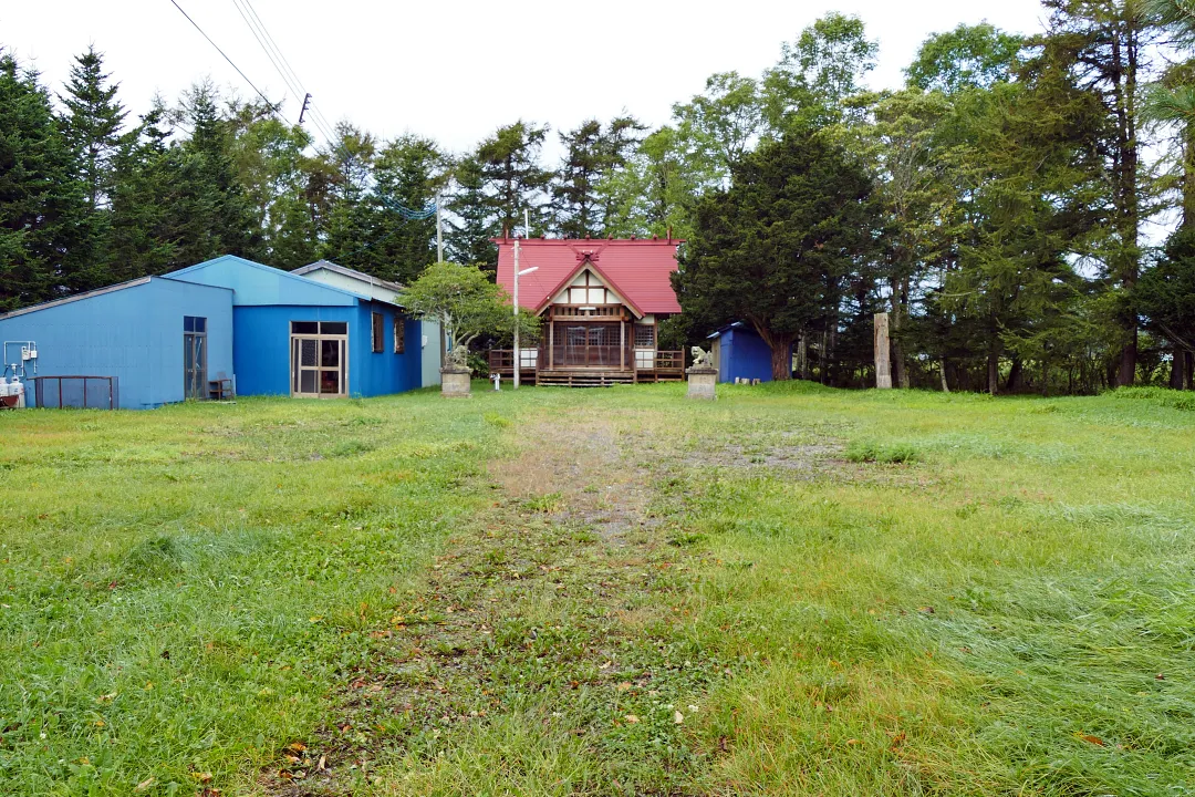 尾幌神社 境内