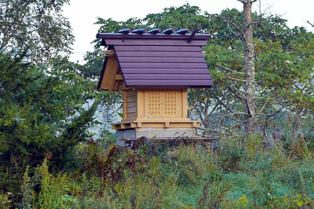 直別神社 社殿のアップ
