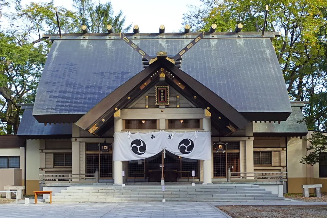 帯廣神社 社殿