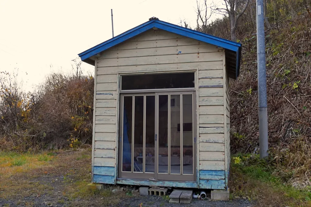 潮見稲荷神社 社殿