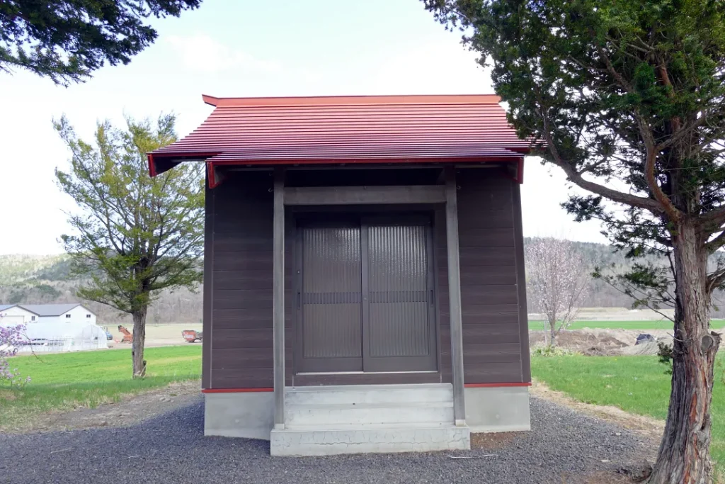 昭栄神社 社殿