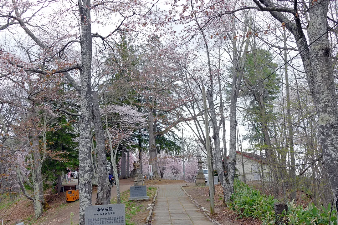 上ところ金刀比羅神社 境内入り口