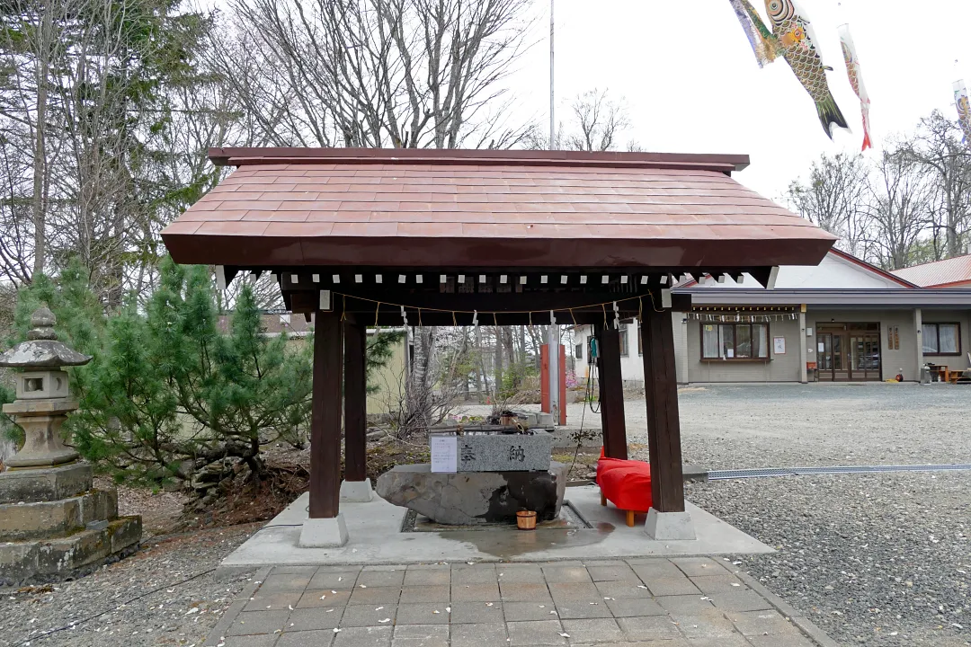 07_1230182 置戸神社 手水舎