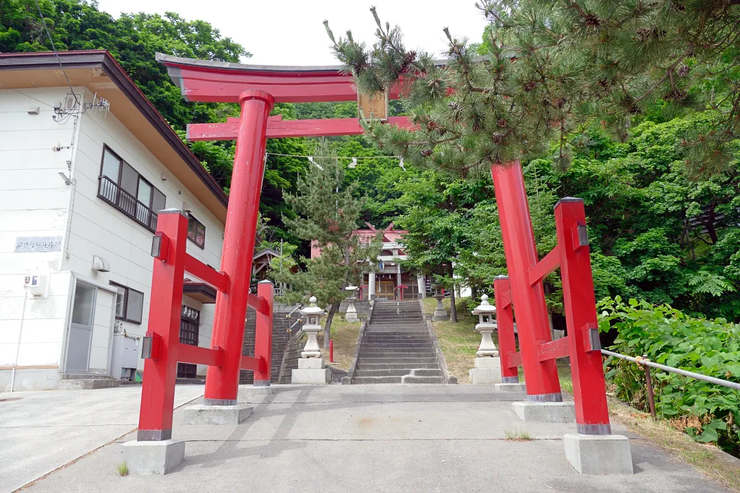 神恵内厳島神社 二の鳥居