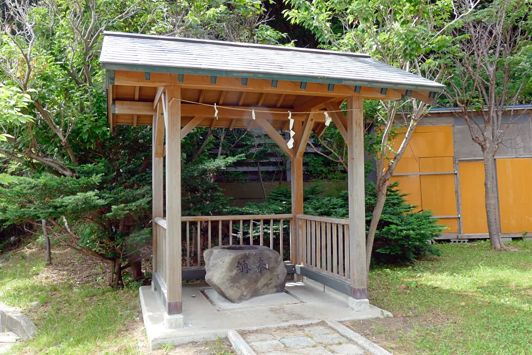 神恵内厳島神社 手水舎
