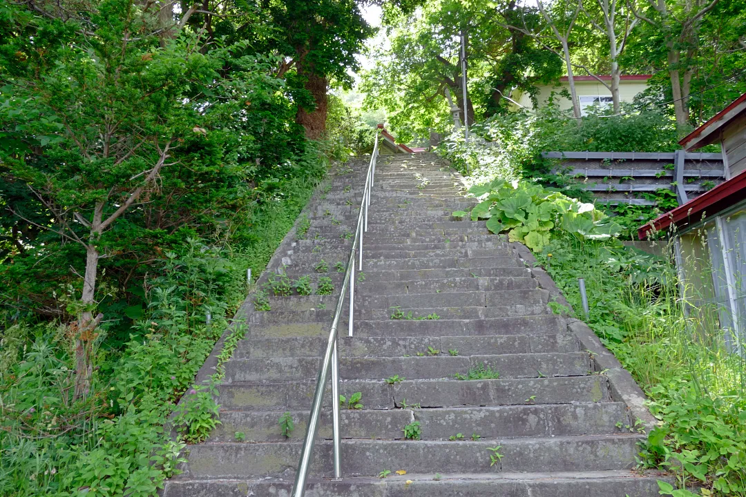 神威神社 参道の階段