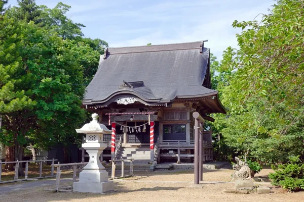 美国神社 末社側から見た社殿