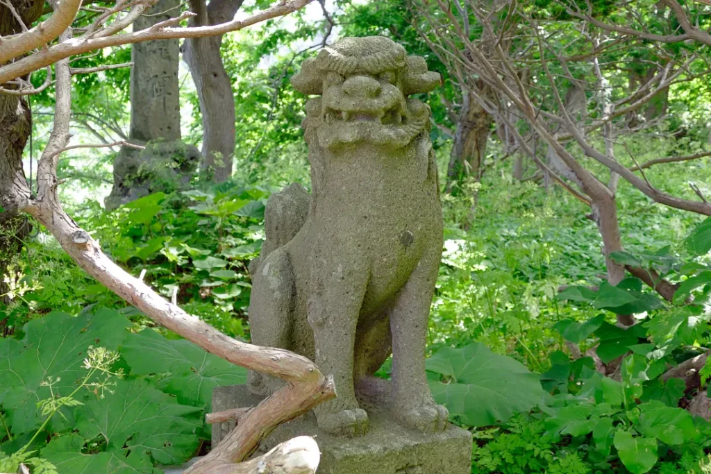 神威神社 狛犬吽形