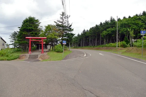 岬町神社 境内入り口