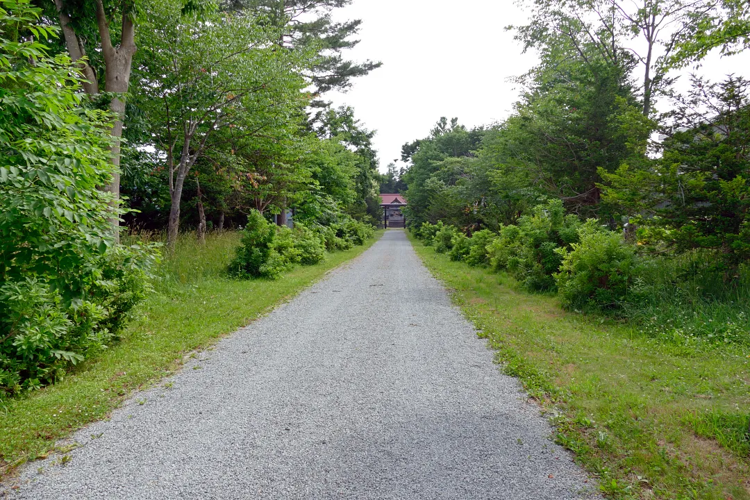 ニセコ狩太神社 参道
