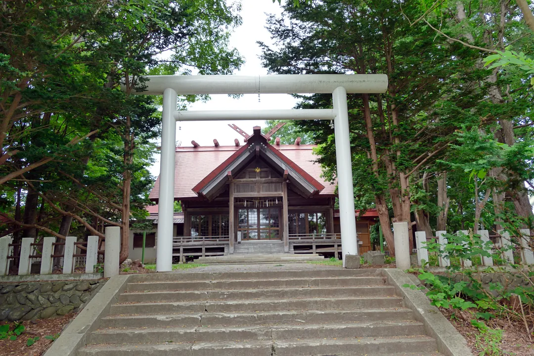 09_1240923 留萌神社 三の鳥居