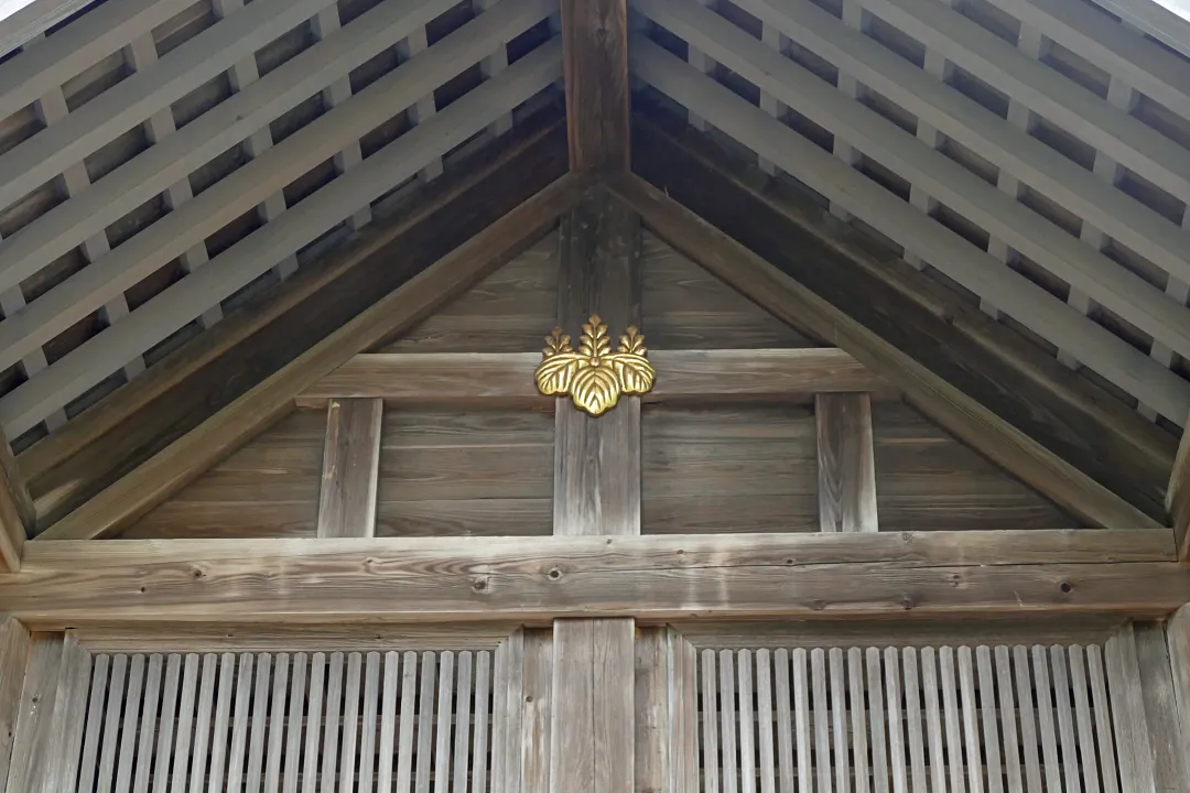 13_1240963 留萌神社 社紋