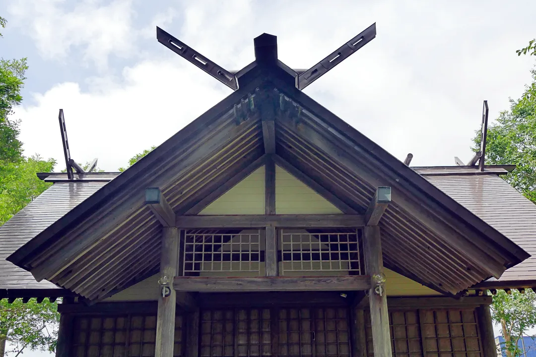 羽幌神社 社殿の廂