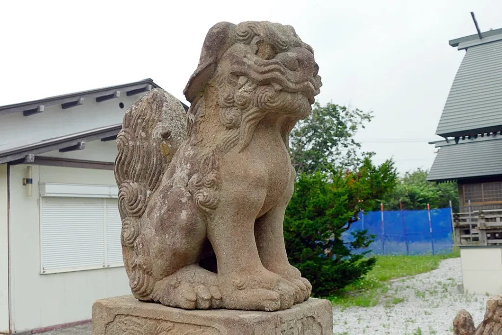 天塩厳島神社 狛犬大吽形