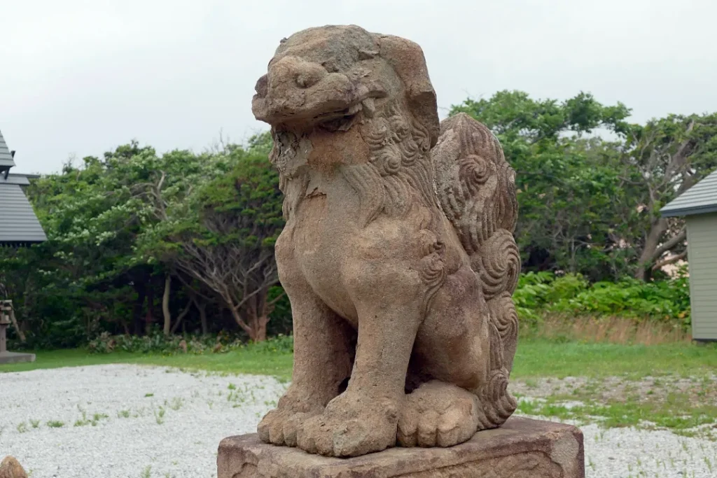 天塩厳島神社 狛犬大阿形