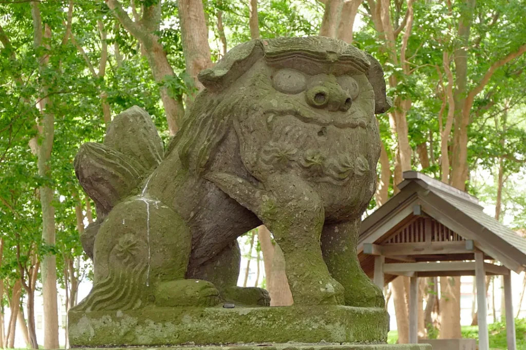 羽幌神社 狛犬２吽形