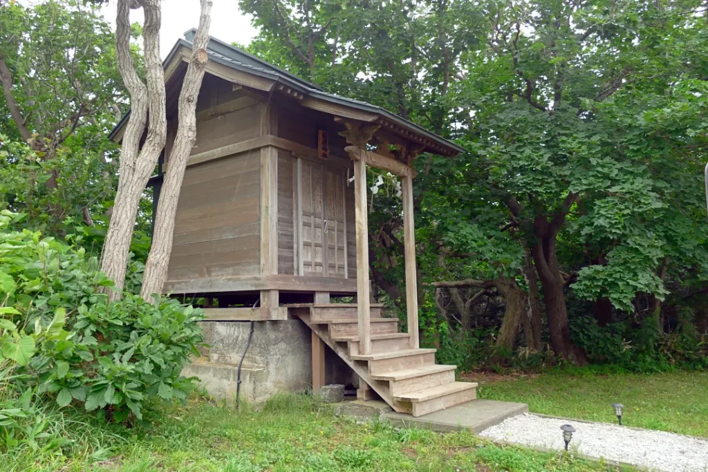 天塩厳島神社 末社稲荷神社 社殿