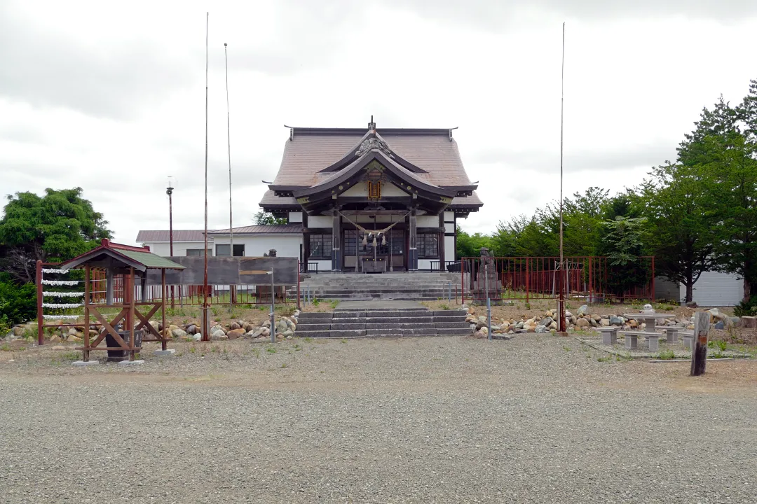 追分八幡神社 参道
