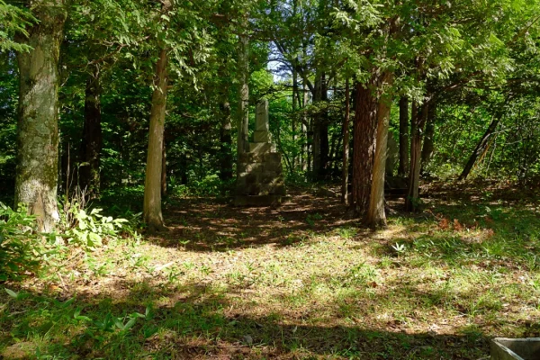 幾寅地神社 境内