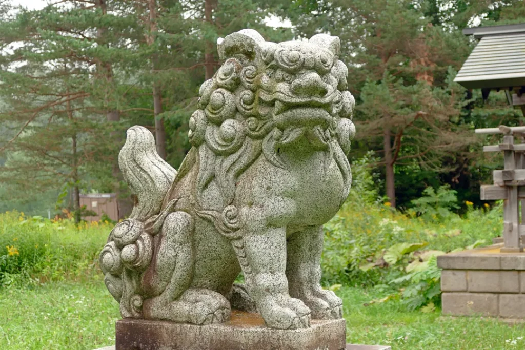 南富良野神社 狛犬吽形