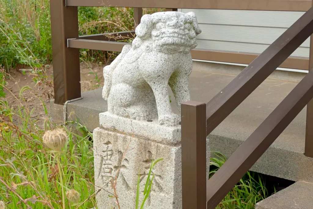 厚田八幡神社 狛犬吽形