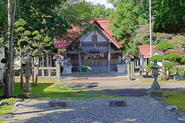 標津神社 明治の石燈籠