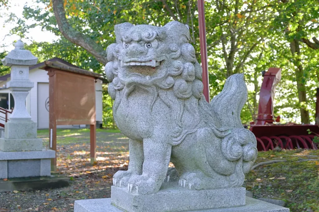 別海神社 狛犬阿形