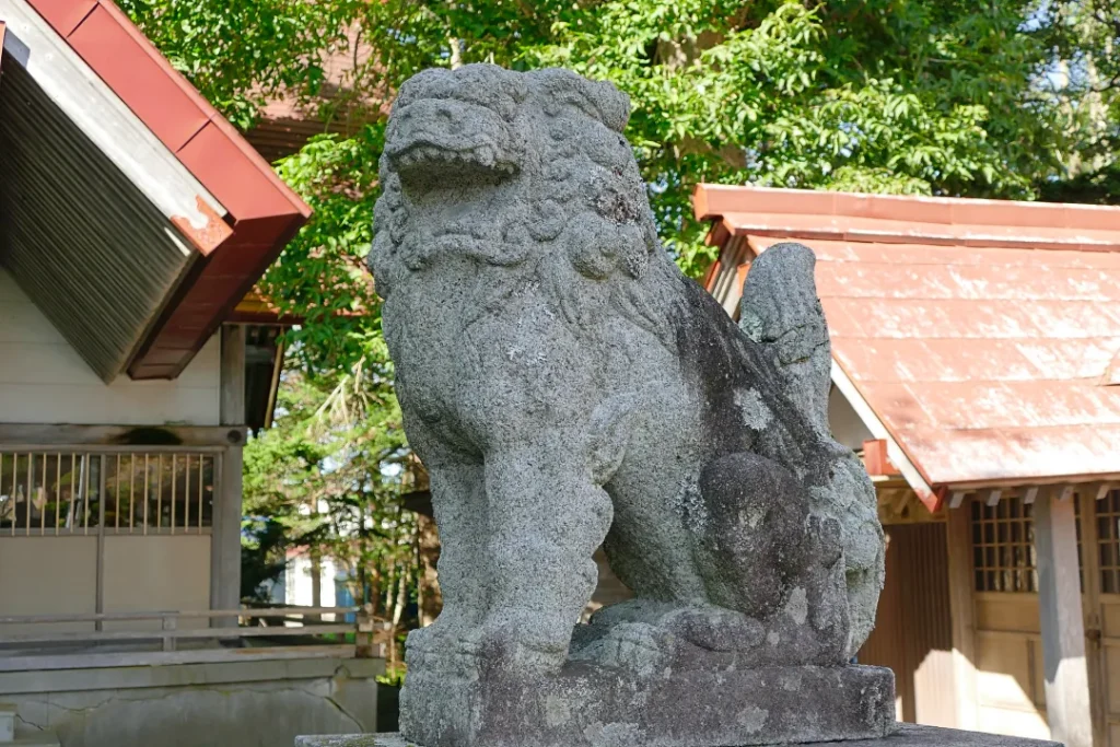 標津神社 狛犬阿形