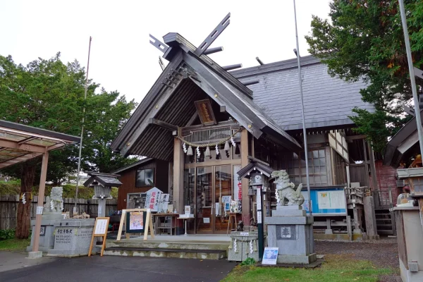 森三吉神社 社殿