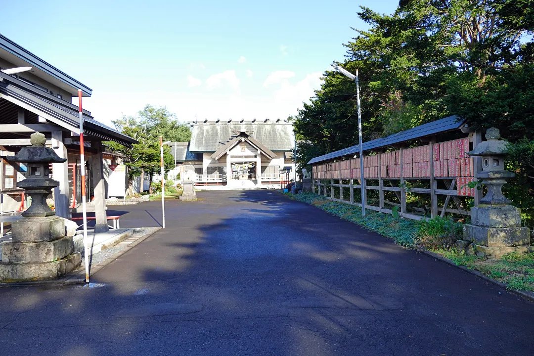 飯生神社 参道中ほど