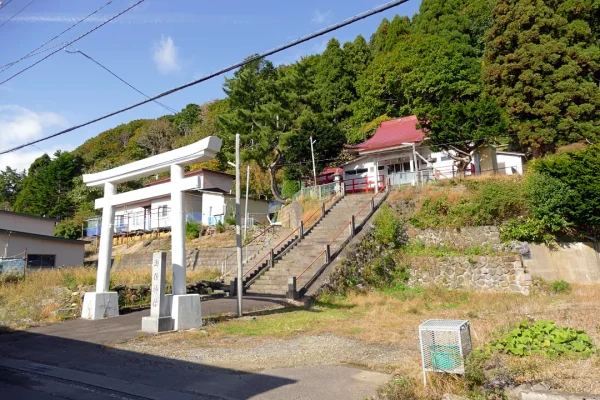 海積神社 境内