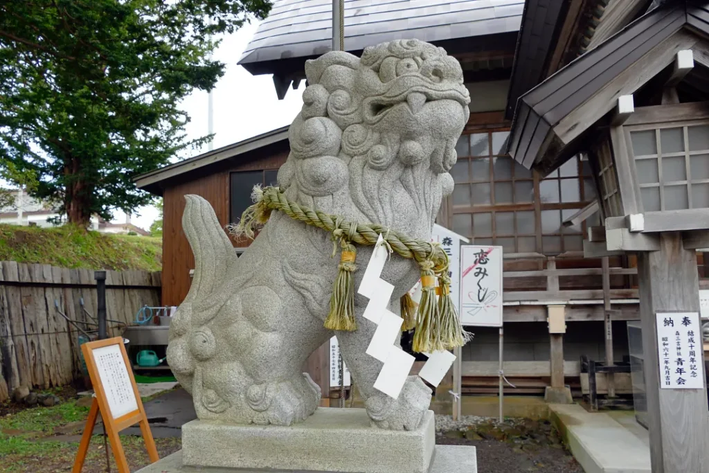 森三吉神社 狛犬吽形