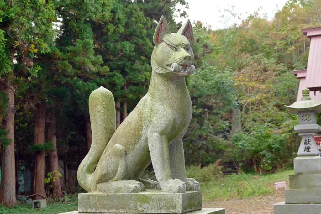 尾札部稲荷神社 狛ギツネ 左