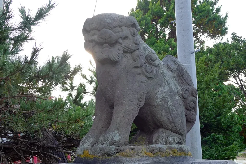 落部八幡宮 狛犬２阿形